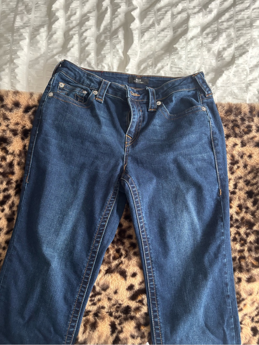 True Religion mid rise straight leg jeans - Picture 3 of 4